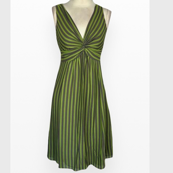 Ted Baker London 
Green And Gray Striped Empire Waist Silk Sleeveless 6” - Picture 1 of 12